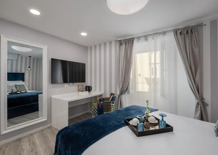 Apartment & Rooms Forever 2
