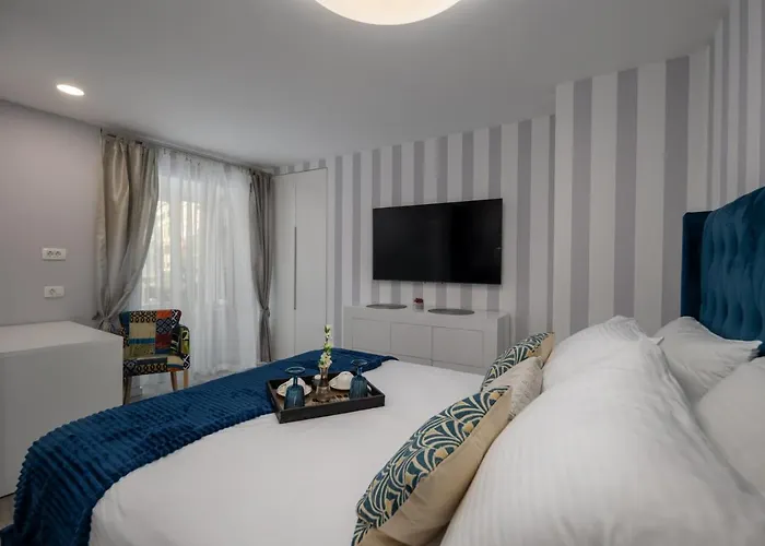 Apartment & Rooms Forever 2