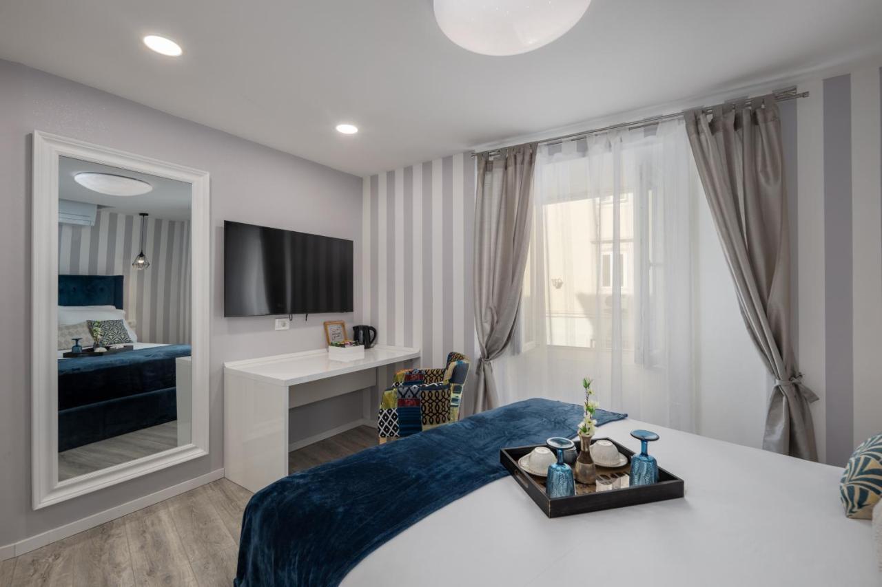 & Forever 2 Apartment *